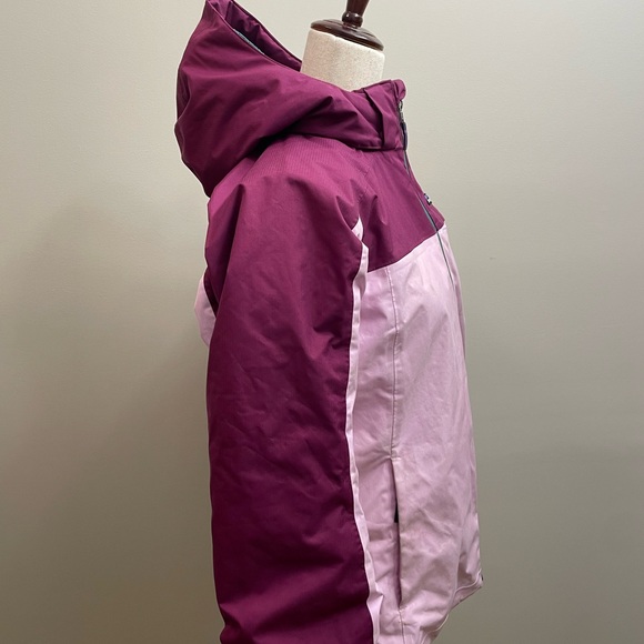 Patagonia girls Ski Jacket - Purple and Light Pink - Picture 2 of 15